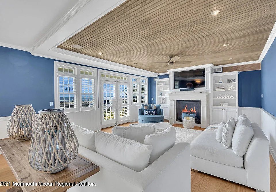 1302 Ocean Ave