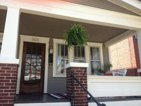 1st image of 303 E Deshler Ave