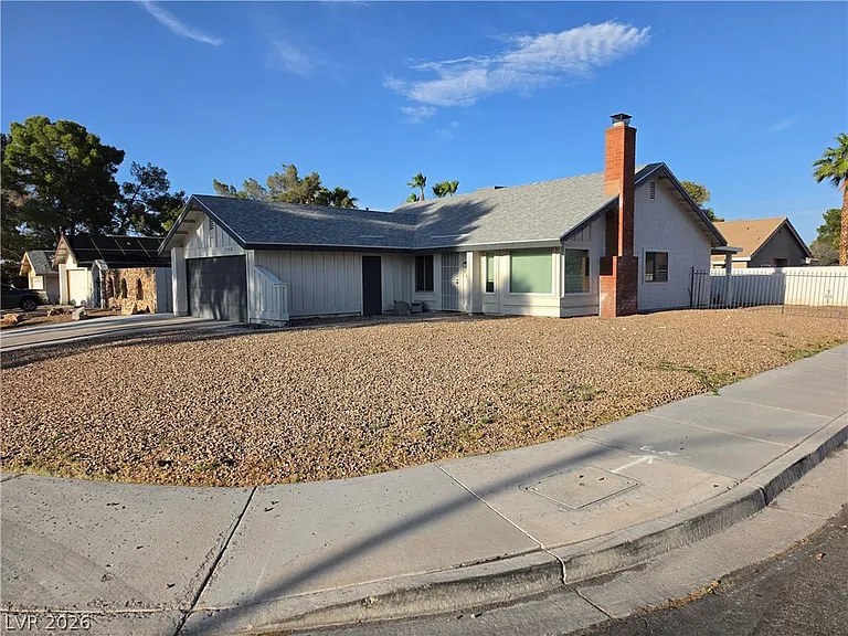 2348 Aqua Vista Ave — Photo 3