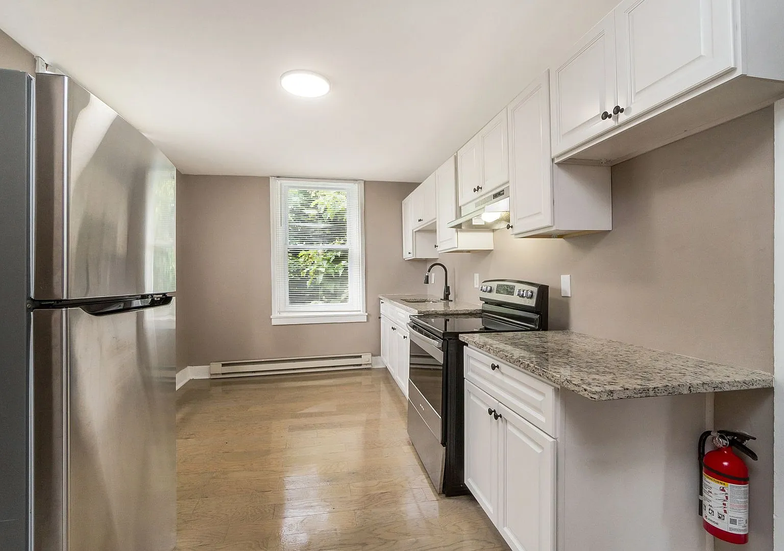 30 Main St — Photo 1