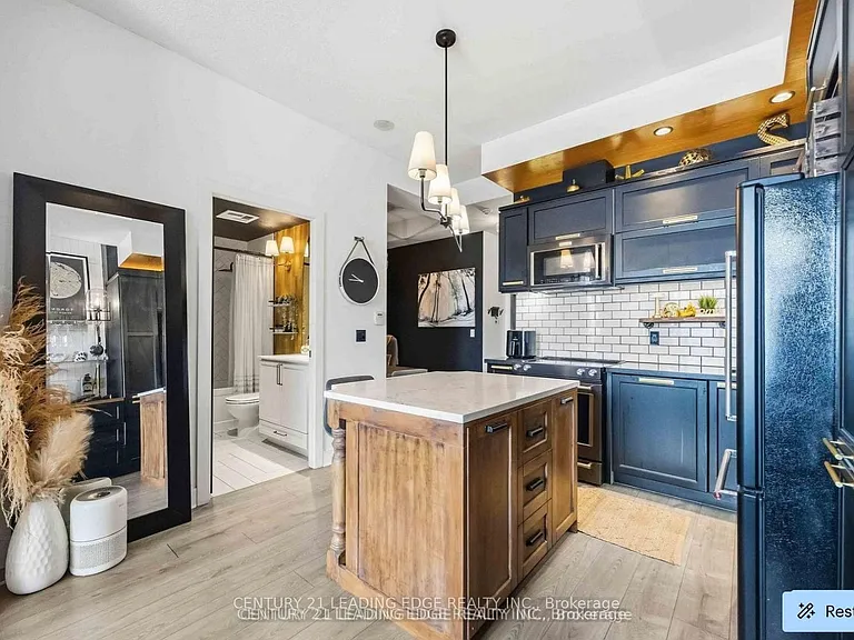28 Linden St #2203 — Photo 3