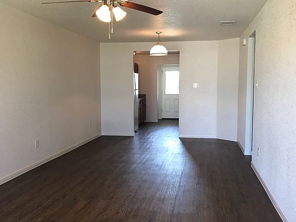 2nd image of 223 Gibson St #B