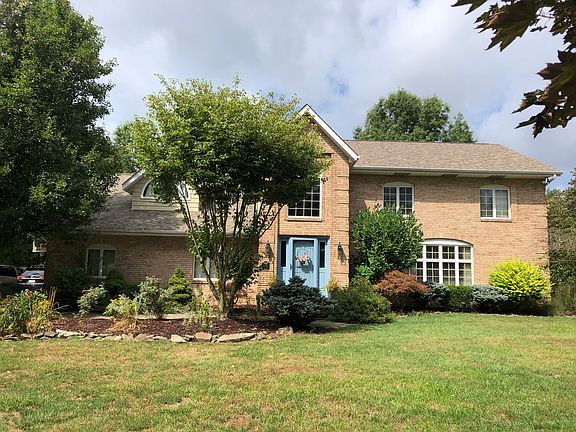 2nd image of 216 Vista Dr