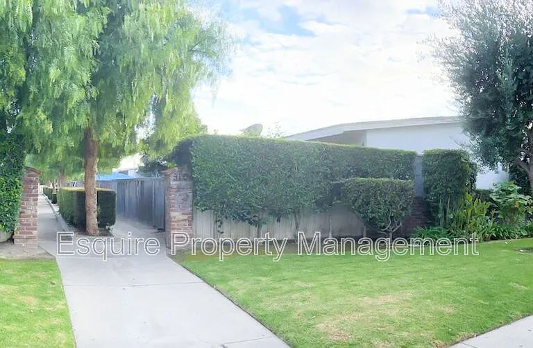 310 Hill St #14 — Photo 1