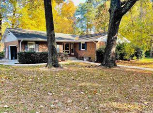 121 Meadow Dr, Cary, NC 27511