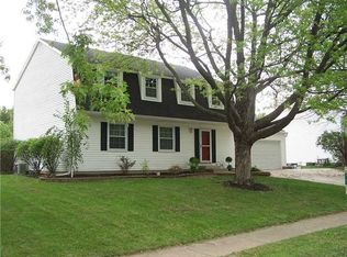 677 Meadowview Ln, Greenwood, IN