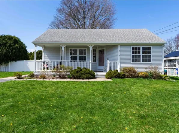 3 Mallory Ct, Bristol, RI 02809