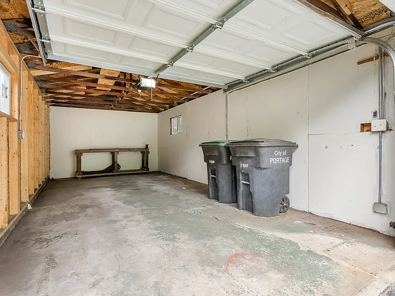 2360 Arrow St — Photo 36