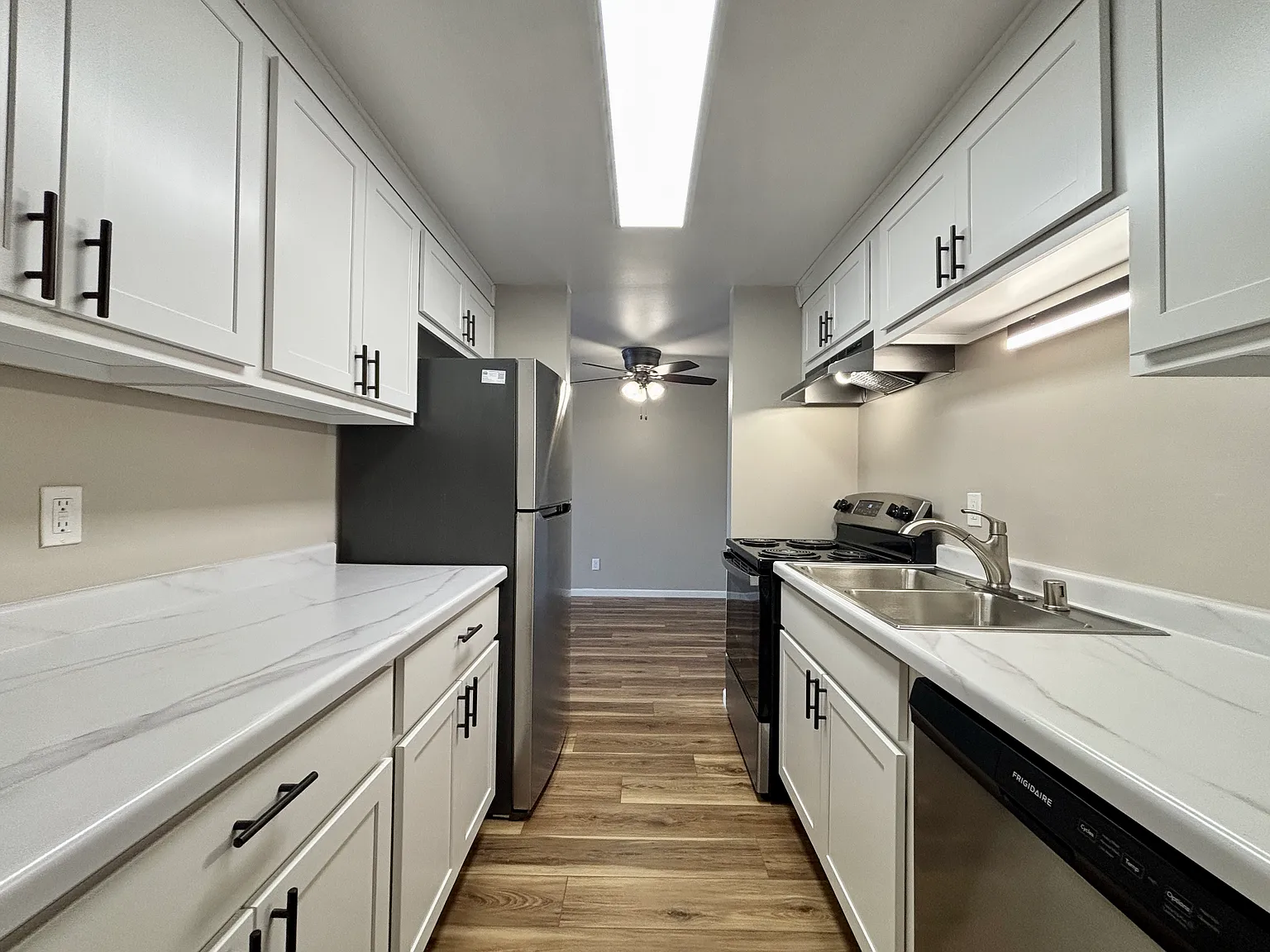 2 bed, 785 sqft, $1,270 — Photo 4