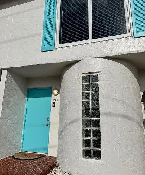 1800 N Ocean Dr #203 — Photo 3