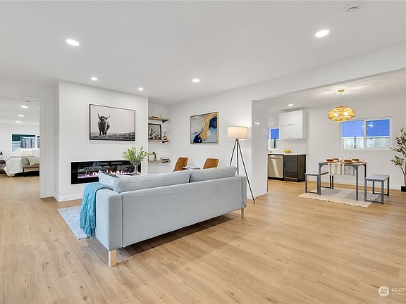 4th image of 1301 Browns Point Blvd
