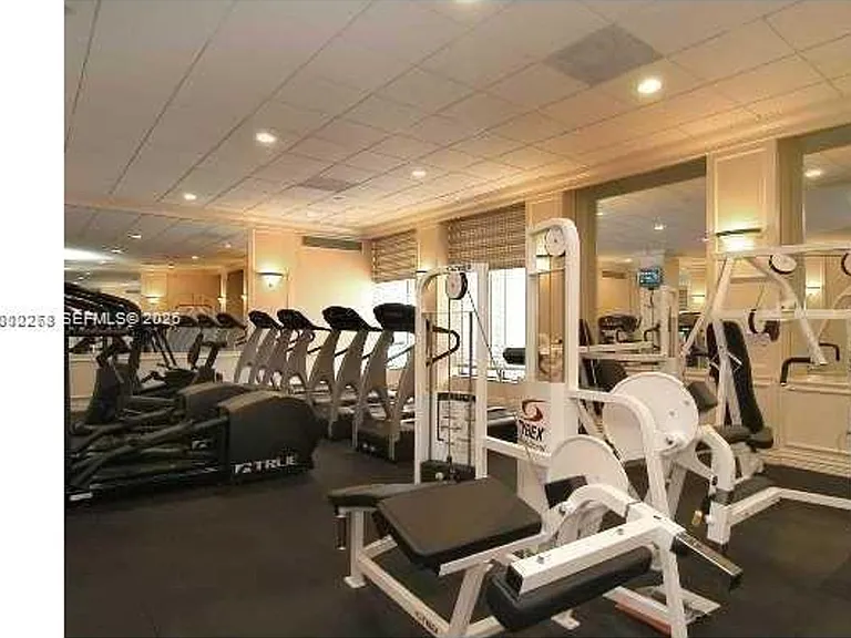 5700 Collins Ave #15H — Photo 25