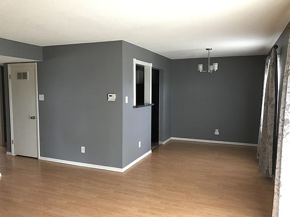 4th image of 6905 Colonial Woods Dr APT 4