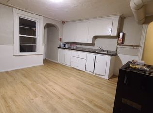 197 Valley St APT B, Woonsocket, RI 02895