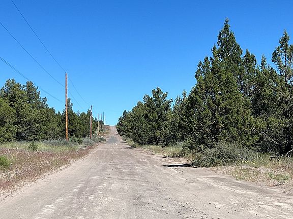 4th image of 5544 SE Goble Dr