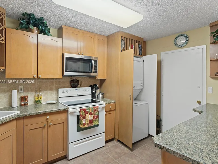 4020 Galt Ocean Dr #203 — Photo 19