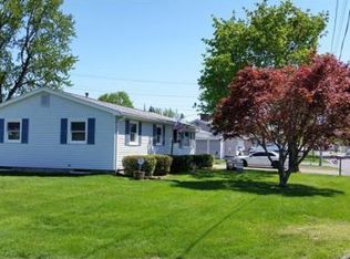 69 Truro St, Chicopee, MA 01013