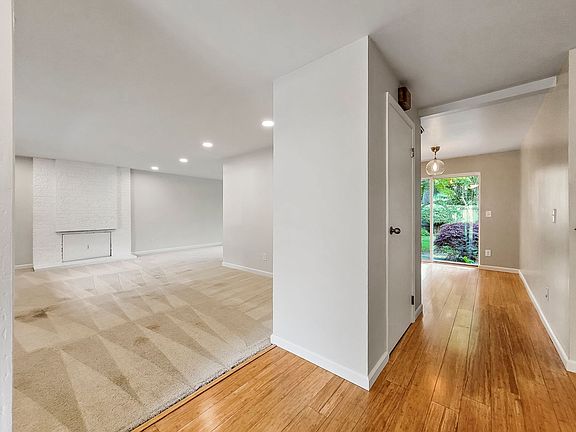 5th image of 2817 182nd Ave NE