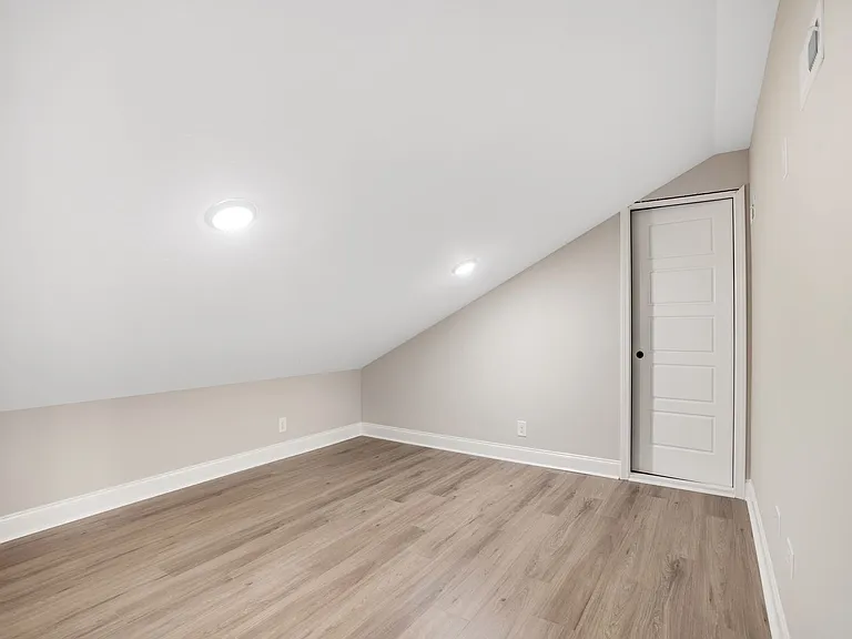 533 S Halifax Ct — Photo 20