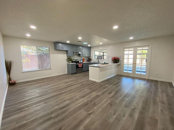 2nd image of 8379 Middle River Ct