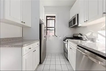 Rented by Manhattan Realty Group