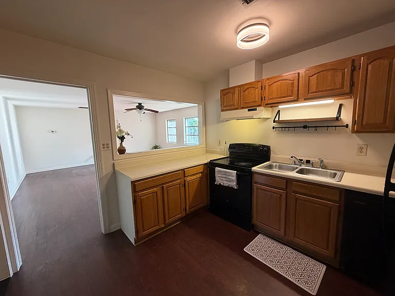 1027 NW 4th St #B — Photo 13