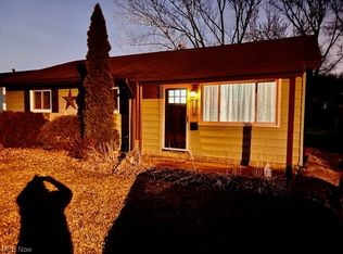 4326 Knickerbocker Rd, Sheffield Lake, OH 44054