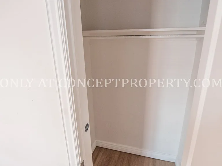 943-971 Chapel Dr — Photo 19