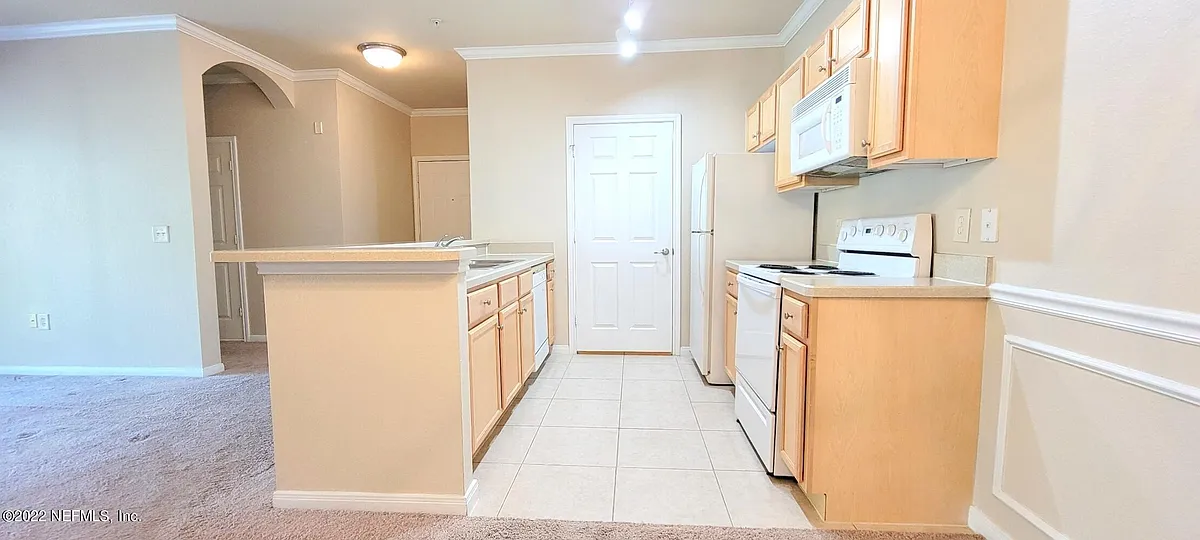 Building Photo - 285 Old Village Center Cir #5206