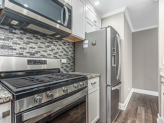 4th image of 7 Oak Creek Dr APT 2702