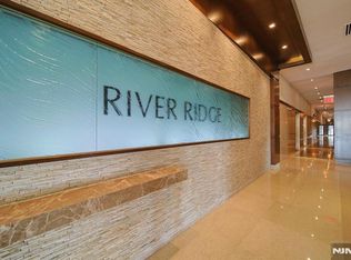 200 Old Palisade Rd APT 9H, Fort Lee, NJ 07024