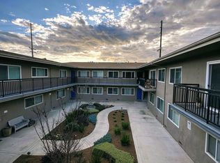Trio Apartments, Costa Mesa, CA 92627