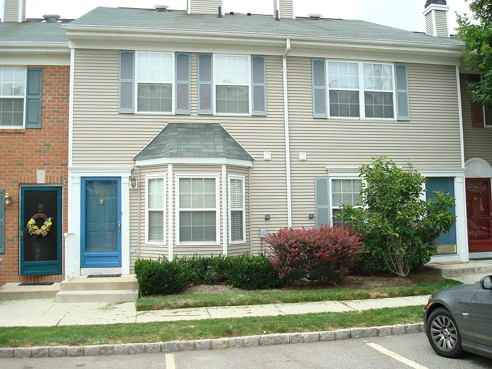 2198 Kent Ct #2198