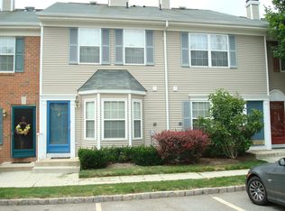 2198 Kent Ct #2198, Mahwah, NJ 07430