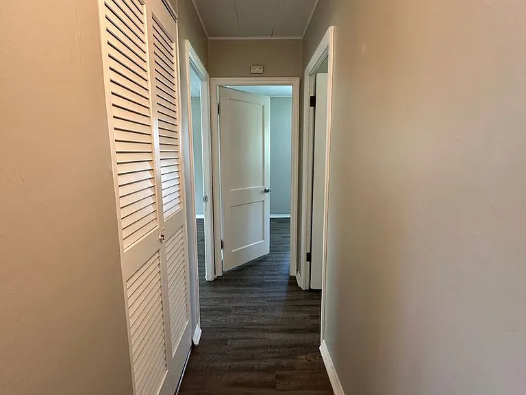 3114 W Devon Rd — Photo 10