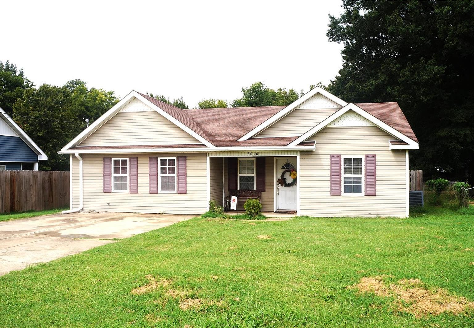 2010 Russell St, MO 63857 Zillow