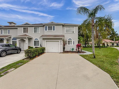 1488 SW 47th Ave Photo 1