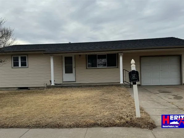 1911 N 8th St, Garden City, KS 67846