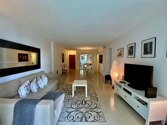 2nd image of 3901 S Ocean Dr Suite 2A