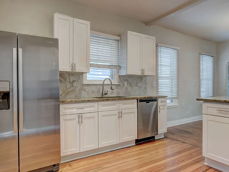 1932 W Huisache Ave — Photo 14