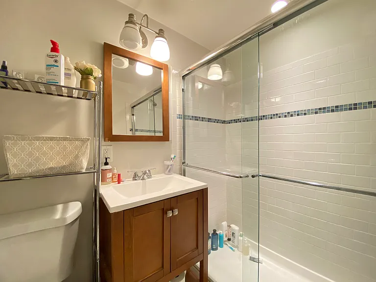 16 Hull St #2 — Photo 11