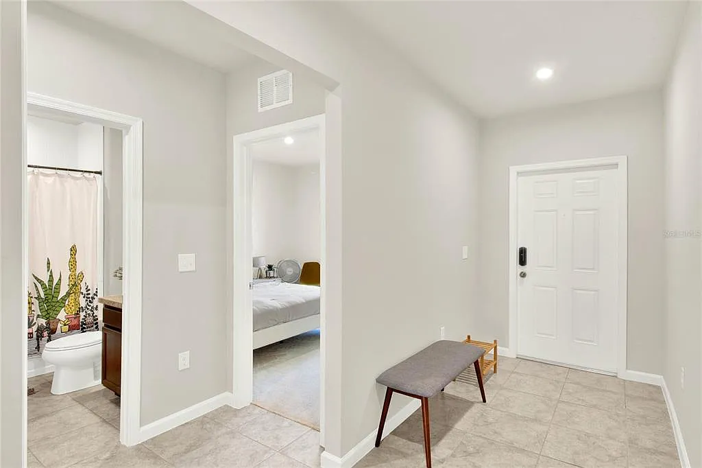 4 bed, 2.0 bath, 1703 sqft, $2,250 — Photo 4