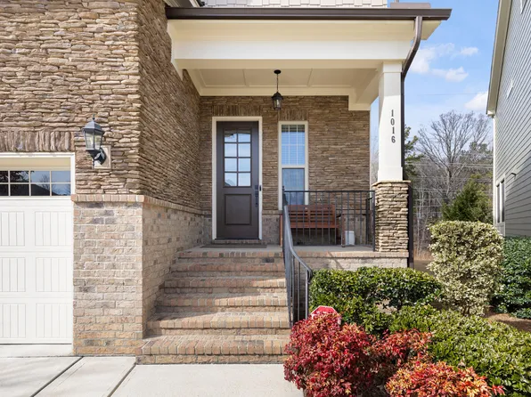 1016 Regency Cottage Pl, Cary, NC 27518