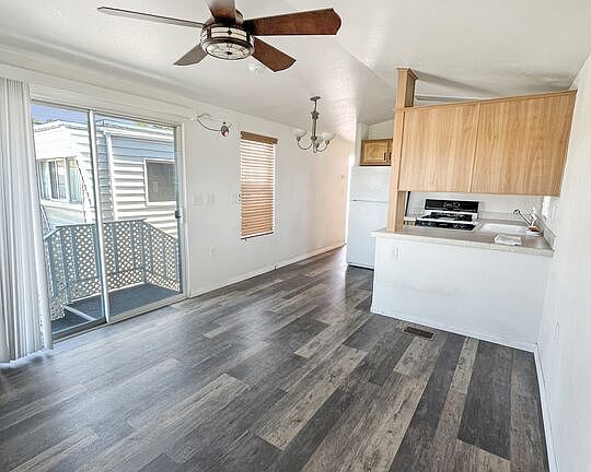 4th image of 11250 Playa St Space 98