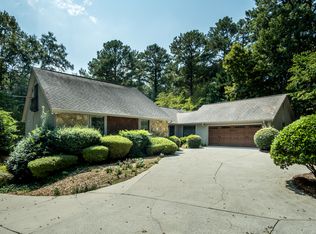 2800 Roxburgh Dr, Roswell, GA 30076