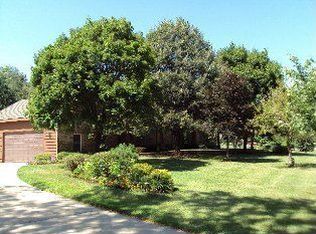 3N770 Woodland Ave, West Chicago, IL