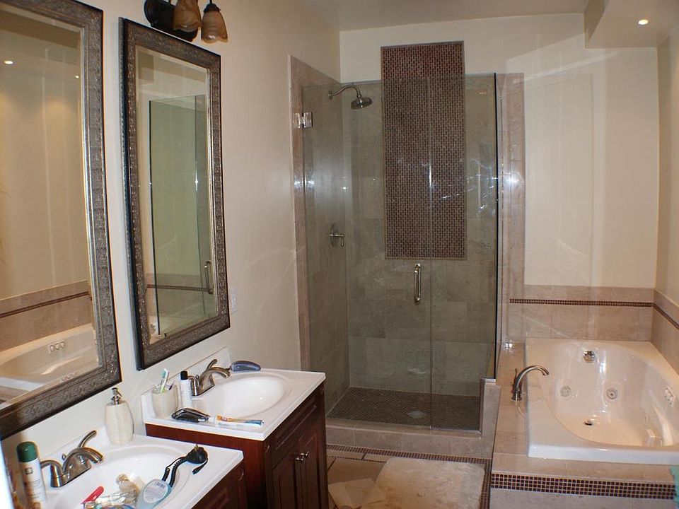 1st image of 7725 N Marshfield Ave APT 2