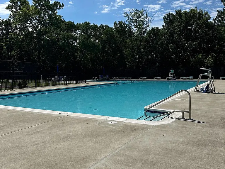 4002 Summer Hollow Ct #155A — Photo 52