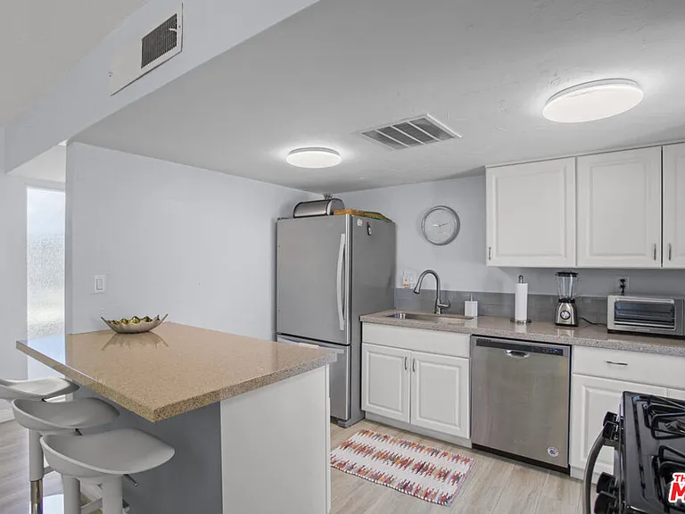 74125 San Marino Way — Photo 3