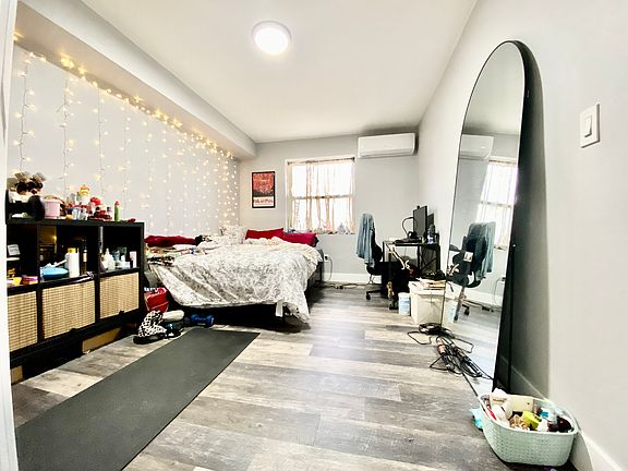5th image of 545A Hancock St #1